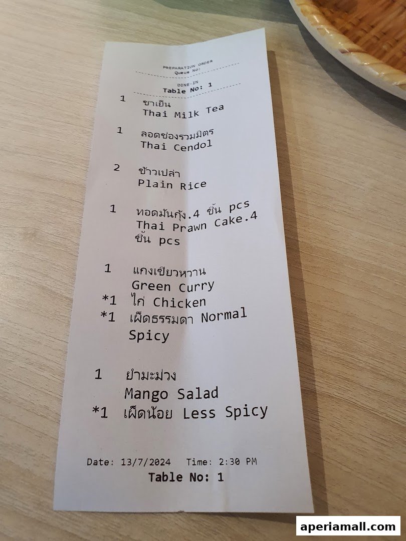 A receipt from Nana Original Thai Food listing various Thai dishes and drinks.
