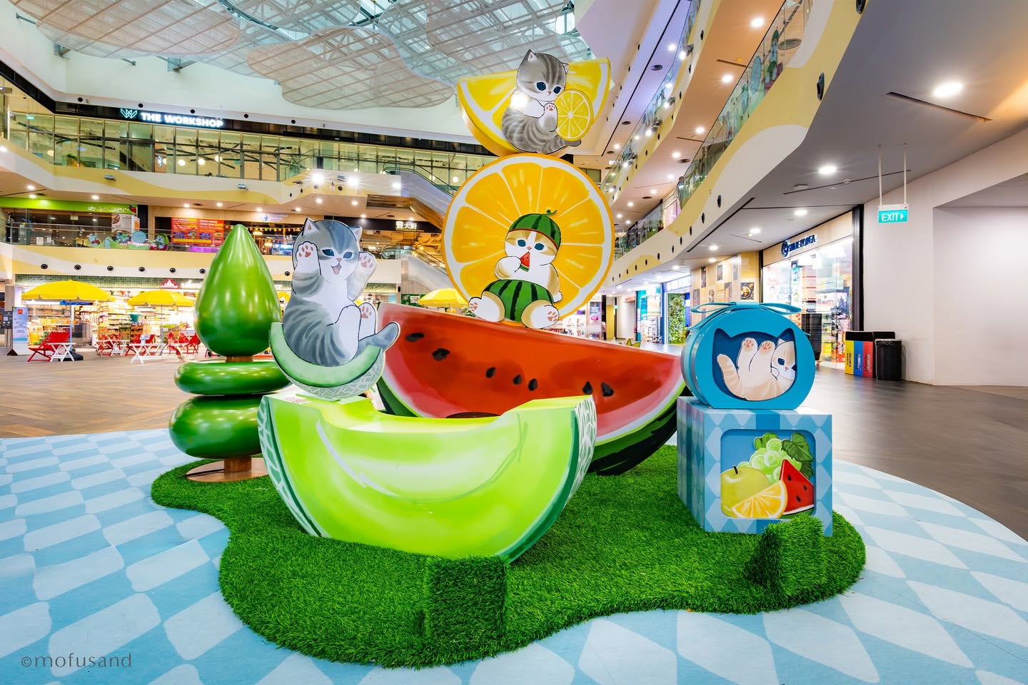 Mofusand characters in a festive holiday display